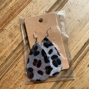 Cute print earrings